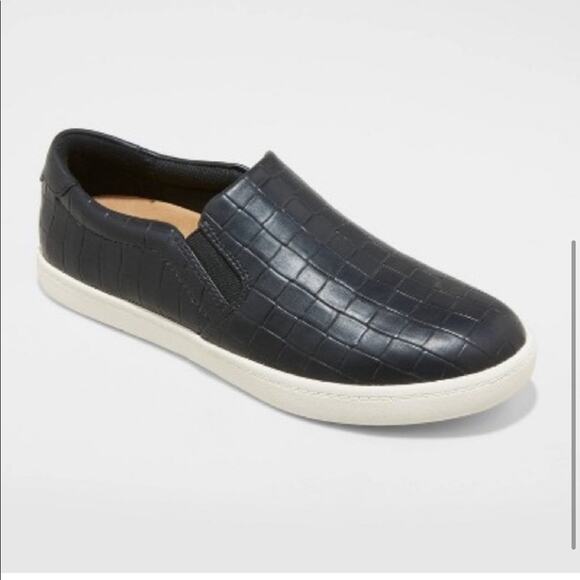 FAUX LEATHER QUILTED SNEAKER Mens Size 10 Universal Thread flat slip on unisex - Picture 4 of 5